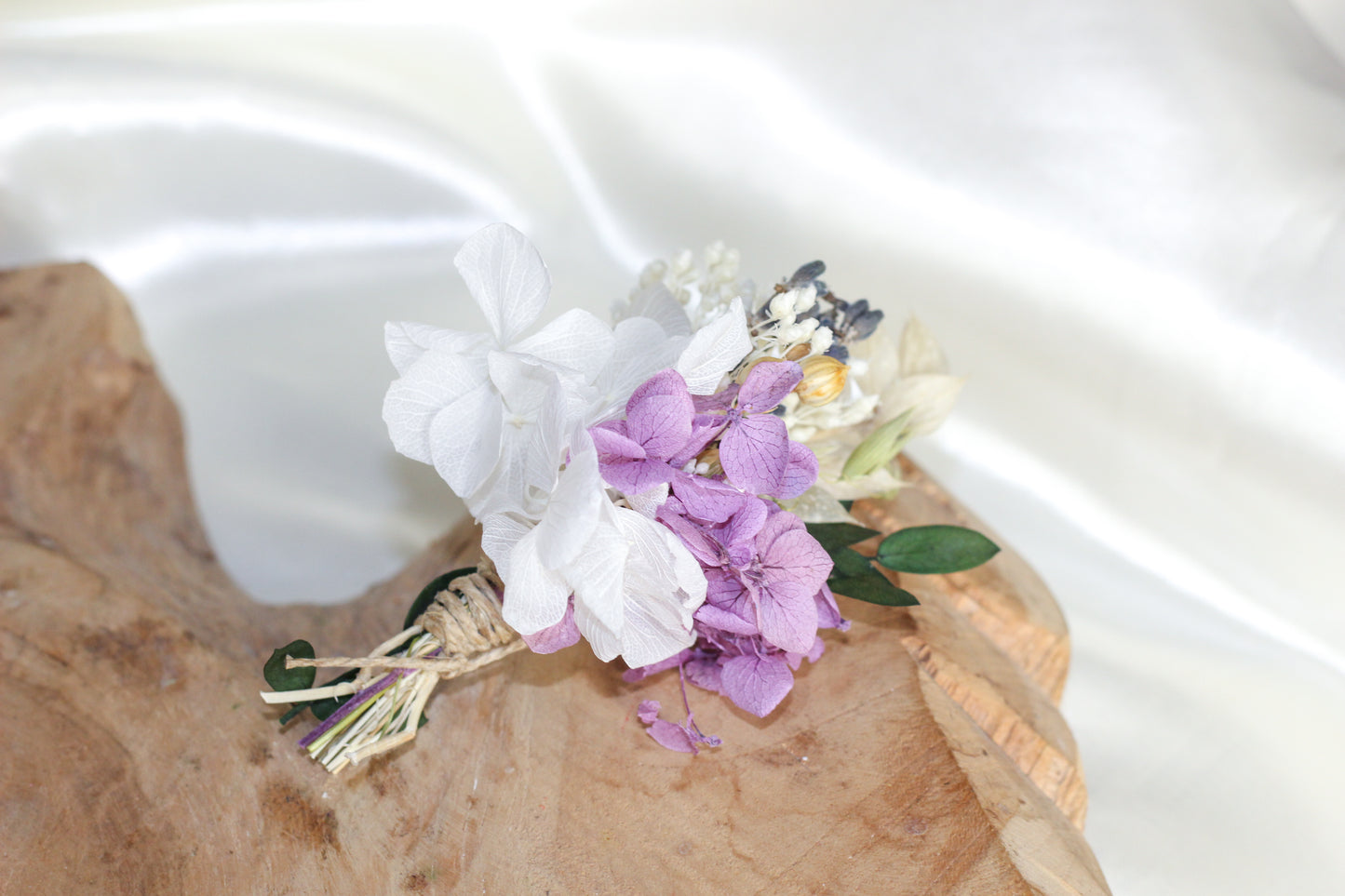 Preserved Flower Buttonholes workshop