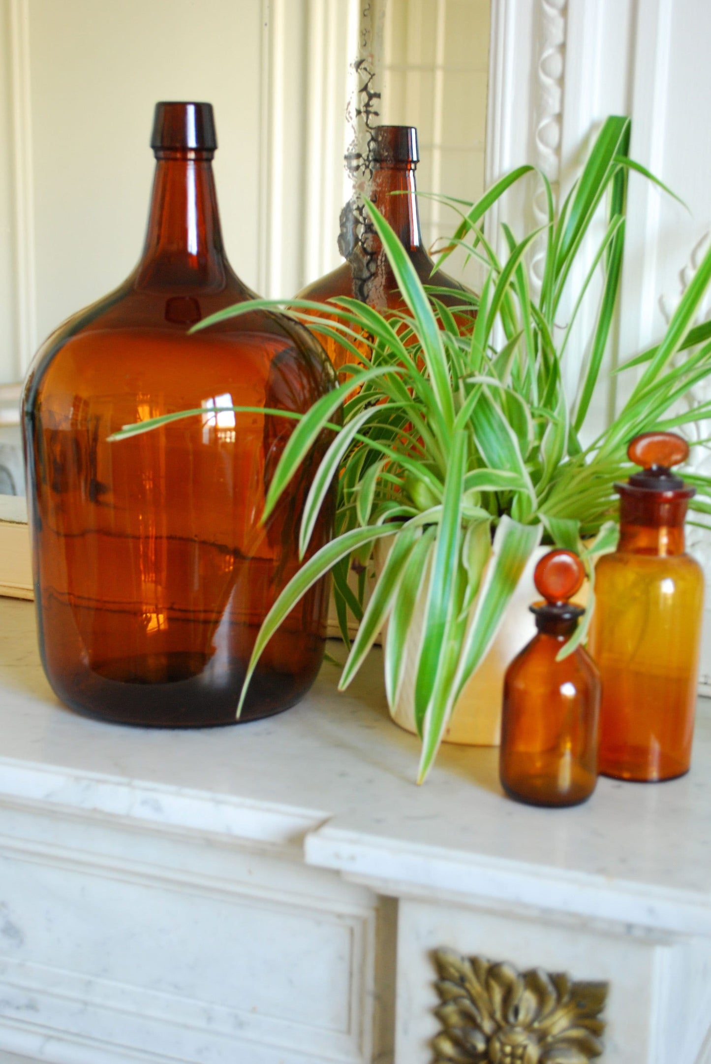 Dame Jeanne ambre 5L 1960s, vase ancien, antique vase, decoration intérieur