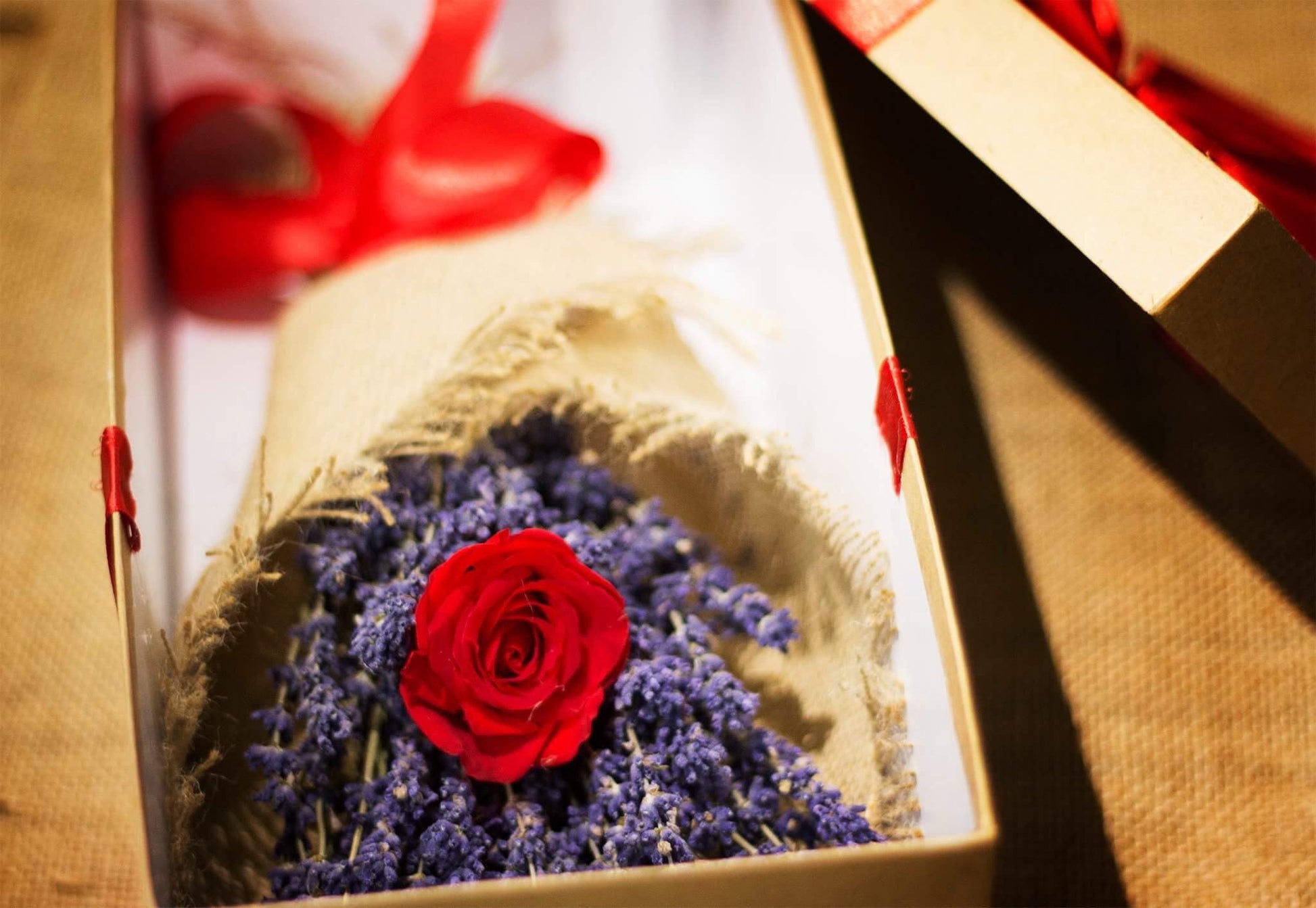 Lavender flower box, lavendula, lavande