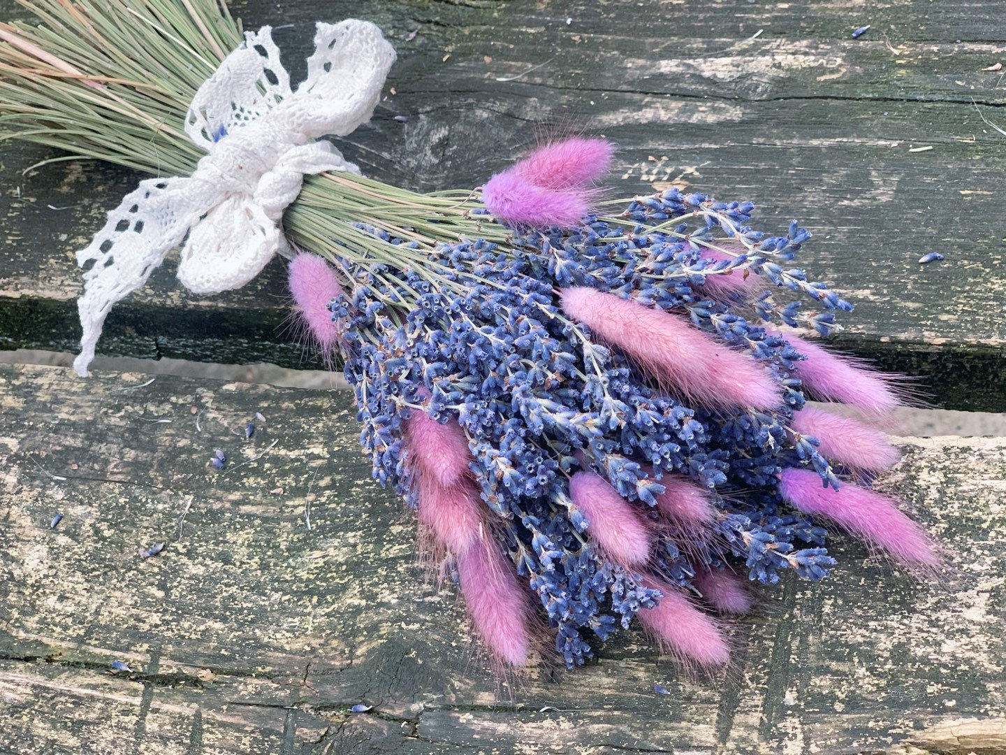 Bouquet true lavender mix lagurus light violet