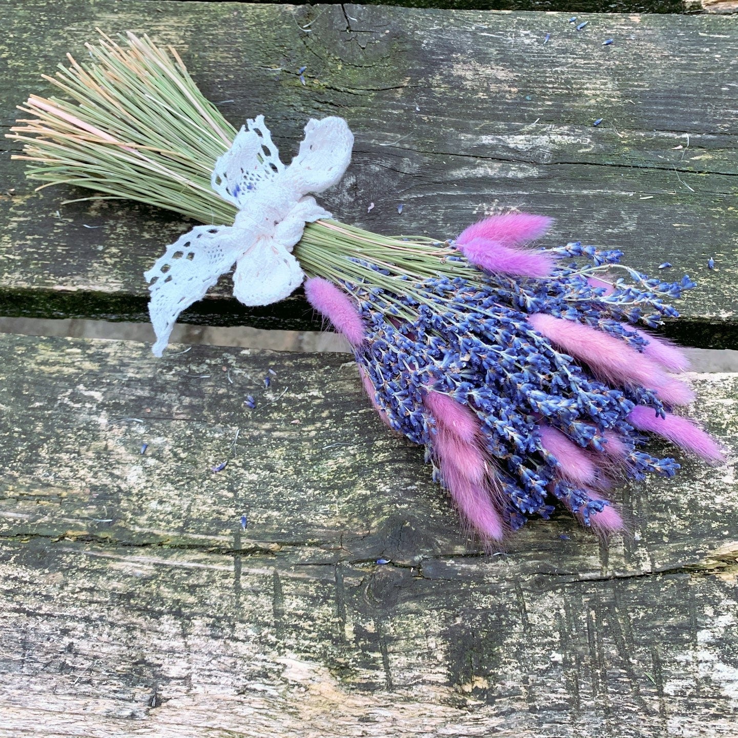 Bouquet true lavender mix lagurus light violet