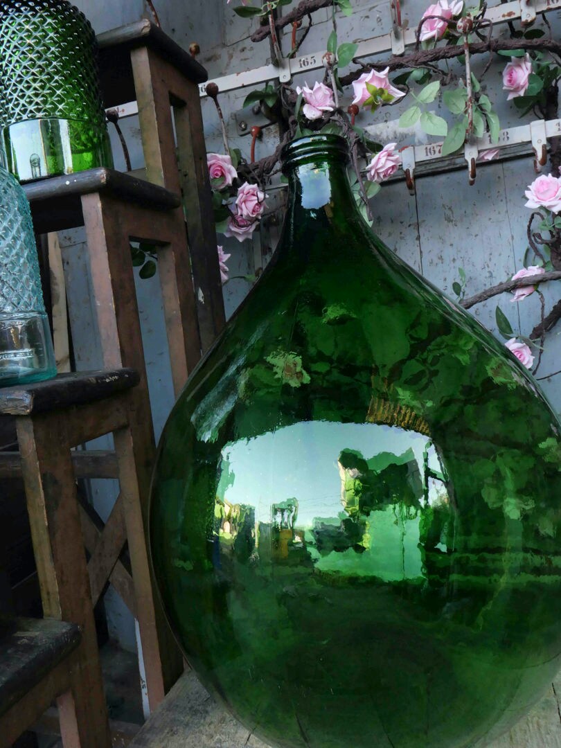 XXL antique French Dame jeanne 54L vert intense 1960s, antique Demijohn, vintage vase, chic decoration