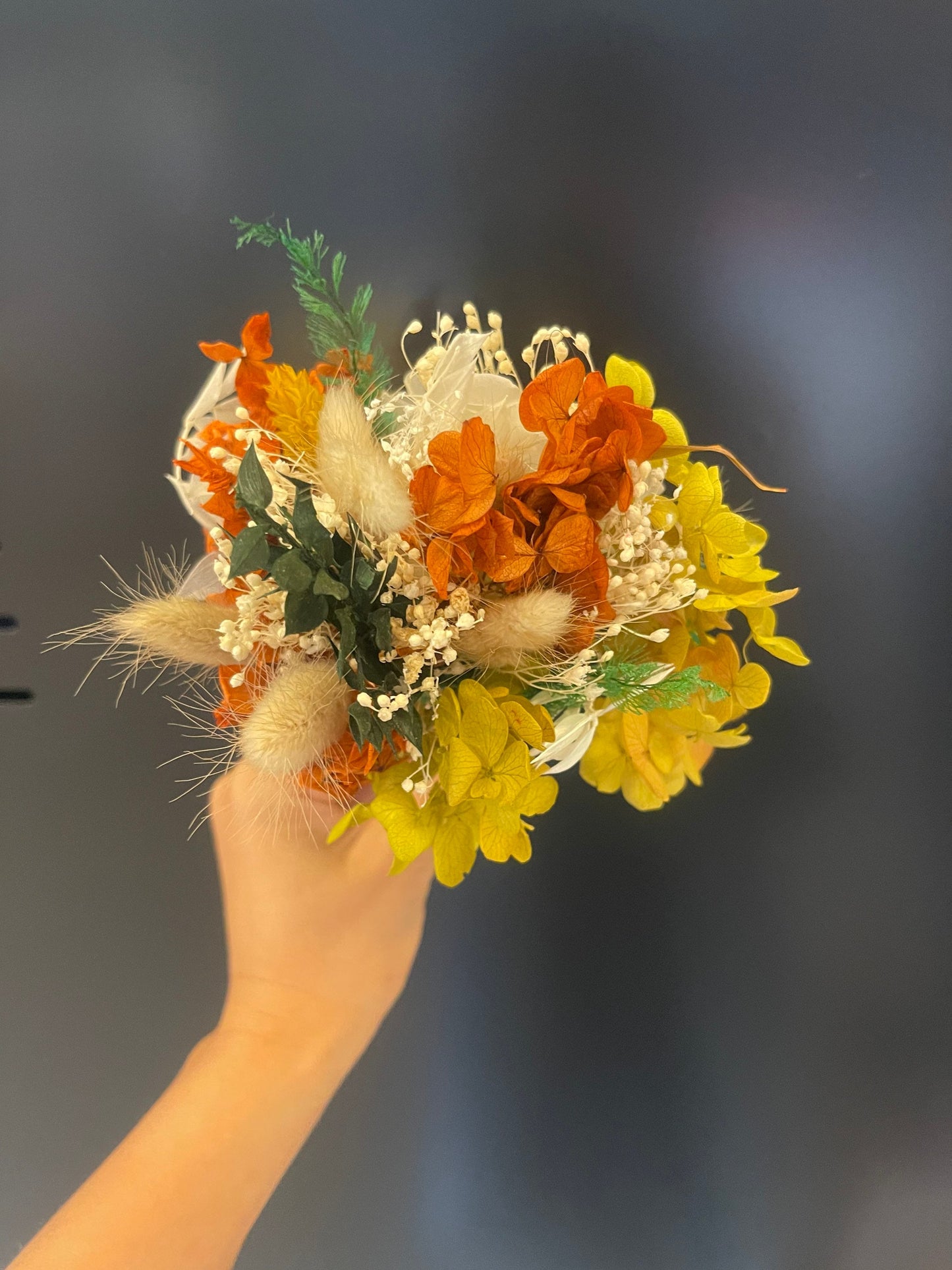 Bouquet autumn bunch Hydrangea, hortensia stabilise, decoration interior