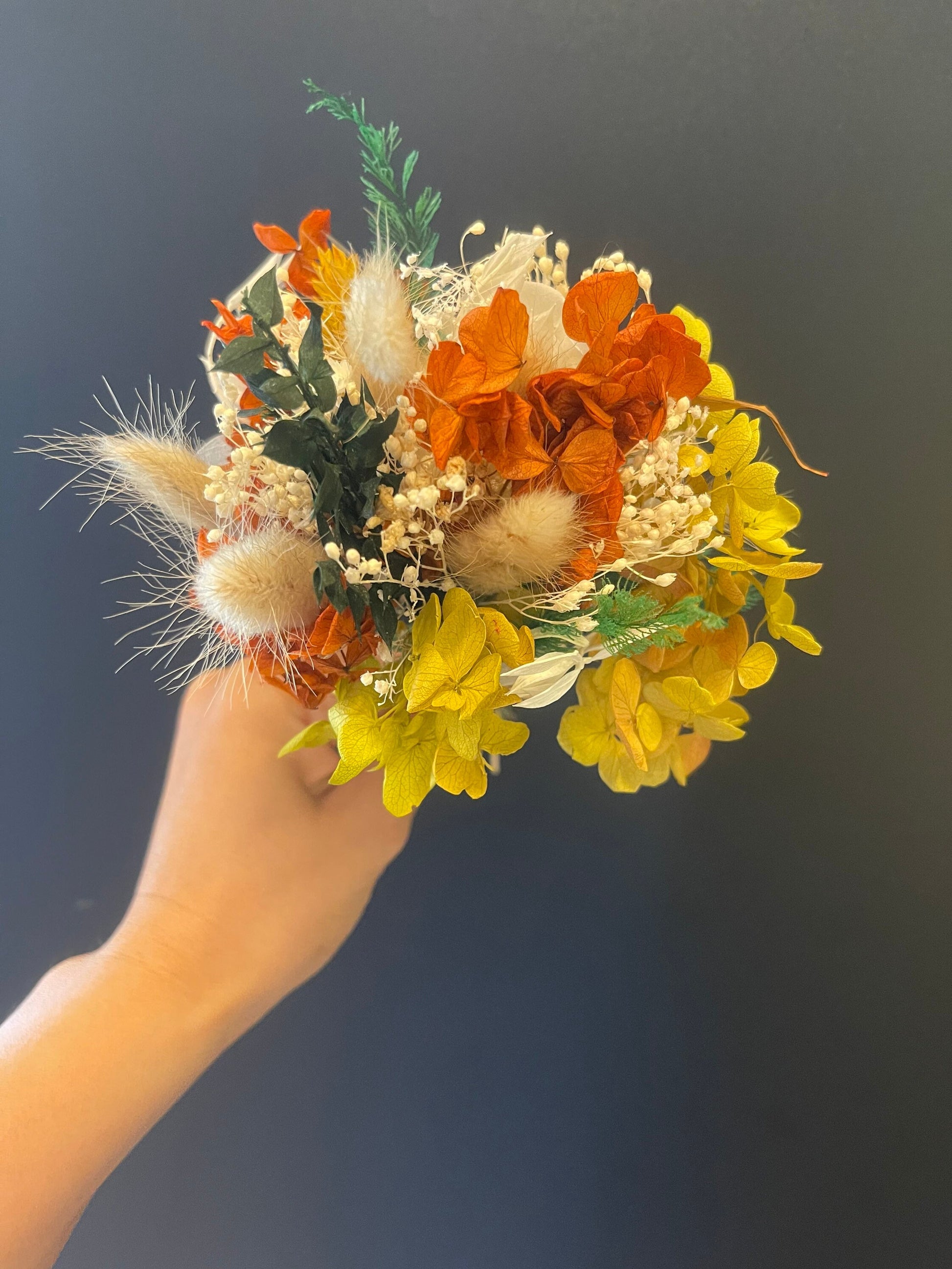 Bouquet autumn bunch Hydrangea, hortensia stabilise, decoration interior