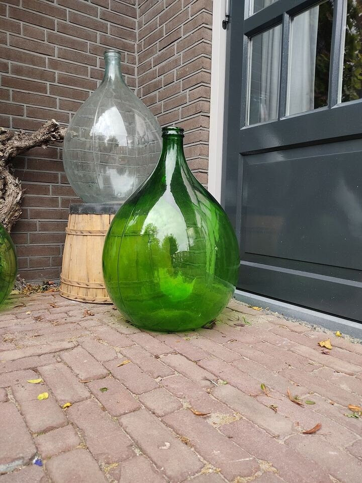 XXL antique French Dame jeanne 54L vert intense 1960s, antique Demijohn, vintage vase, chic decoration