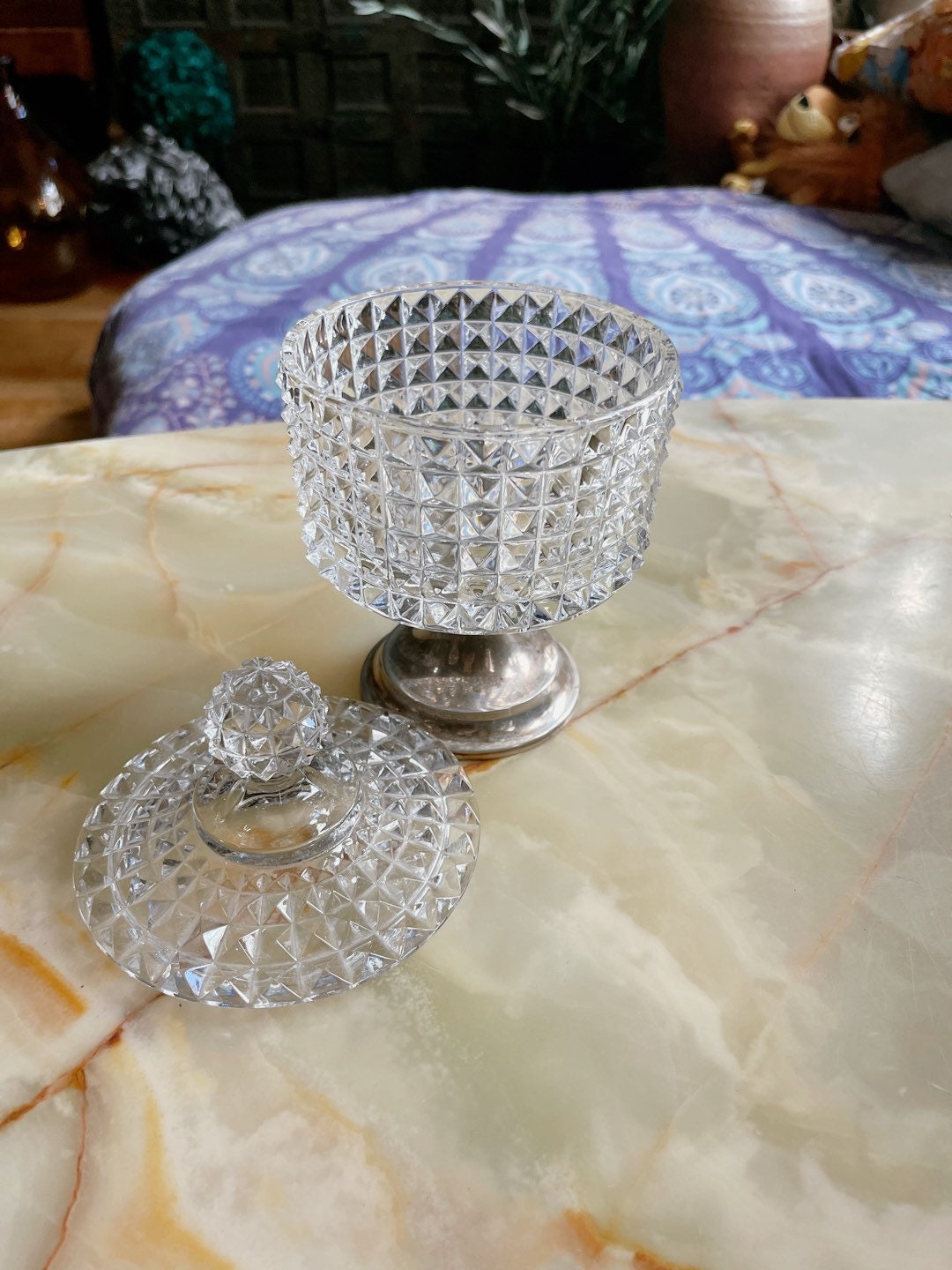 Antique jewelry box /Cristal Bonboniere Silver metal Plated Base