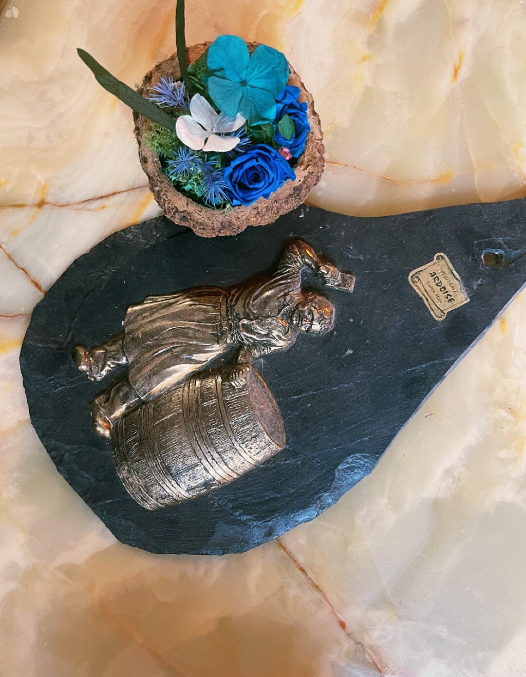 Decoration mural Ardois Eubonne artisanal fourgon sculpte handcraft 1960s