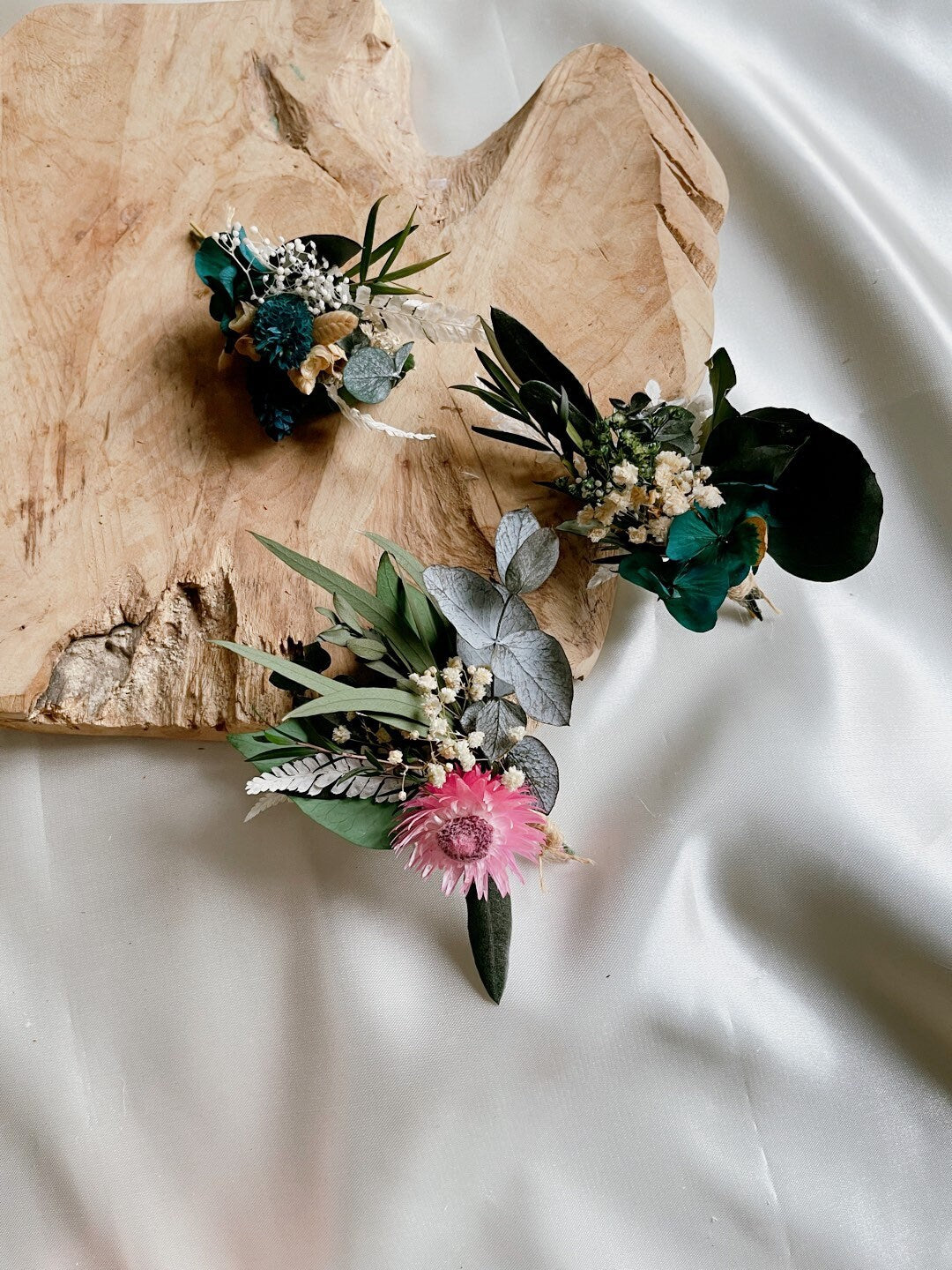 pack of 3 boutonniere Forest green, boutonniere preserved foliage mix dried flower, bridal accessories, wedding DYI
