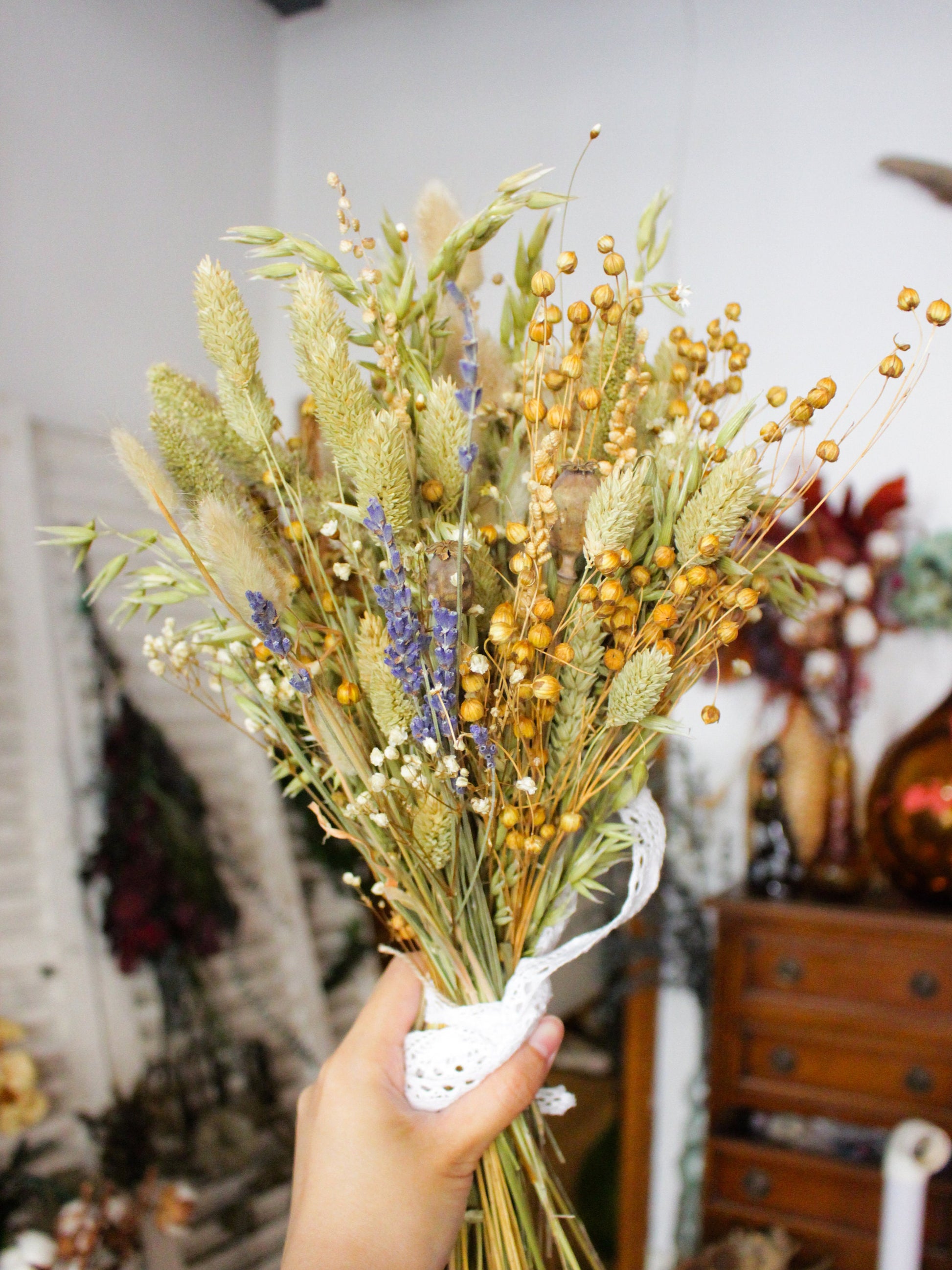 LIN flower bouquet for wedding, house decoration in creme color