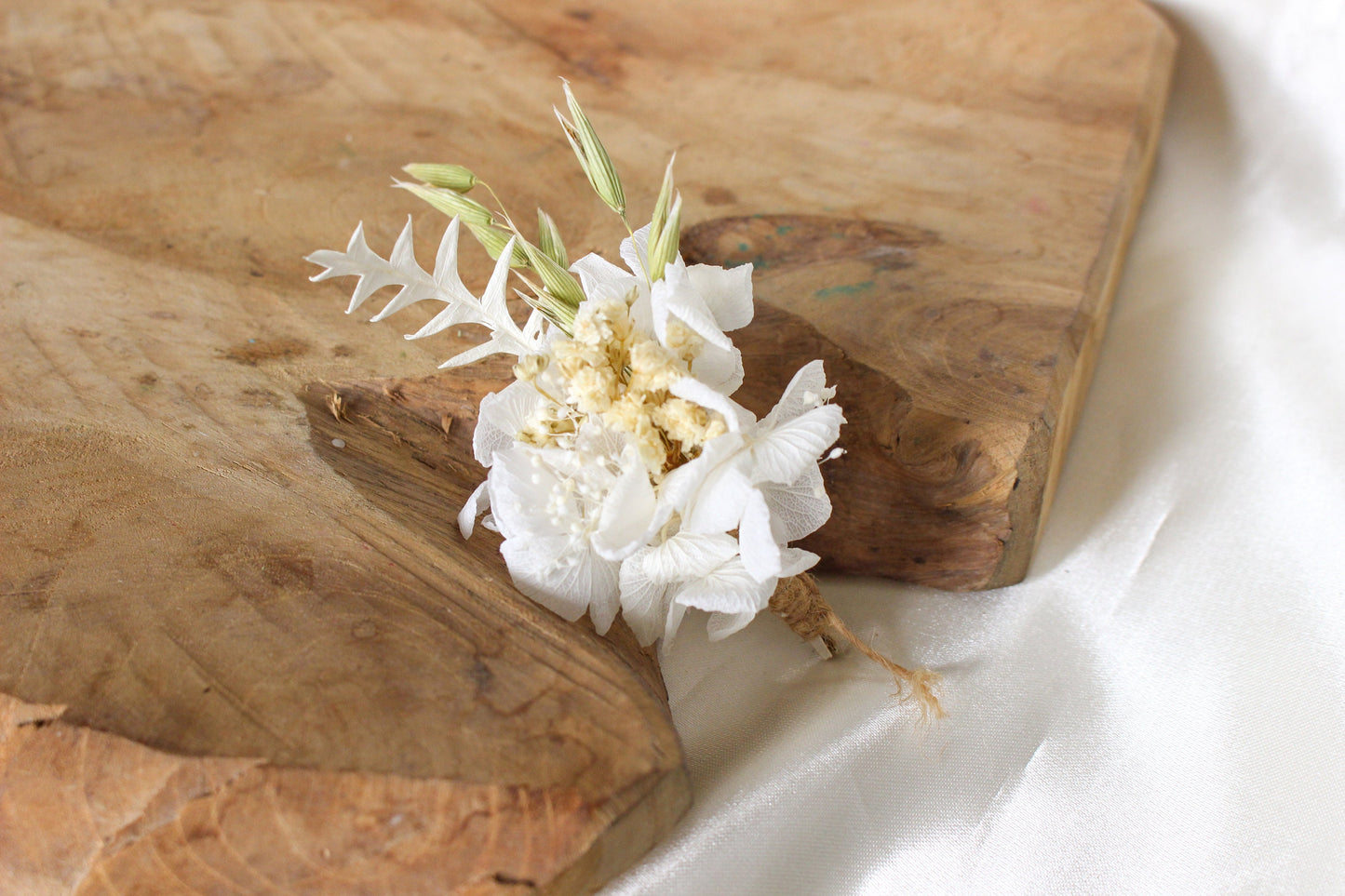 AVA wedding boutonniere/ buttonhole for bride and groom