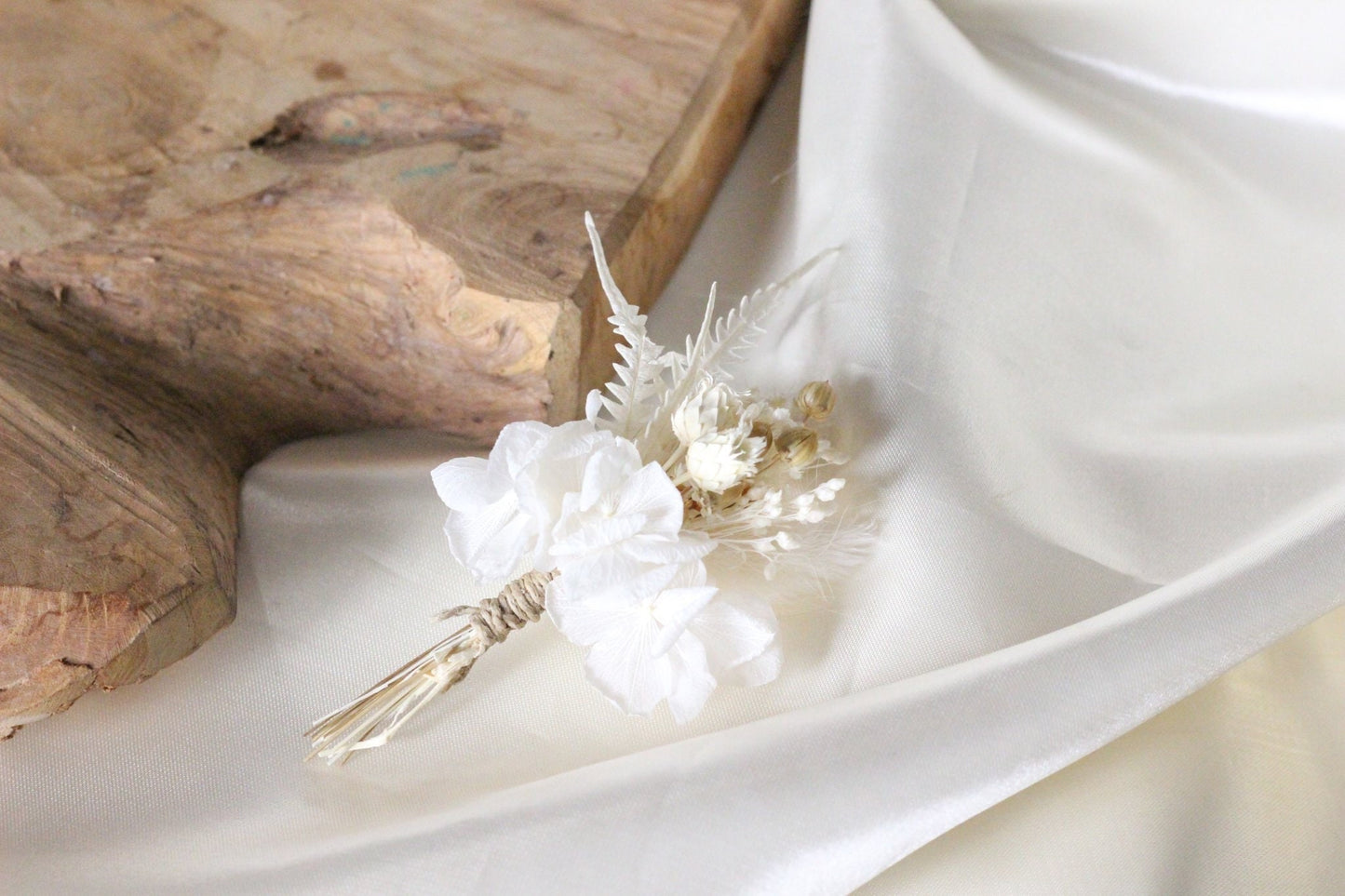 WINNIE boutonniere white cream preserved groom accessories, wedding DYI