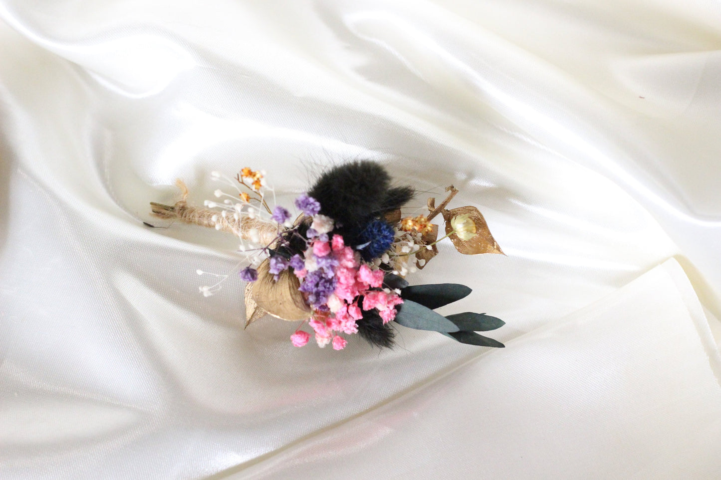 MILA wedding buttonhole for bridal and groom, Boutonnière fleurs séchées pour mariage