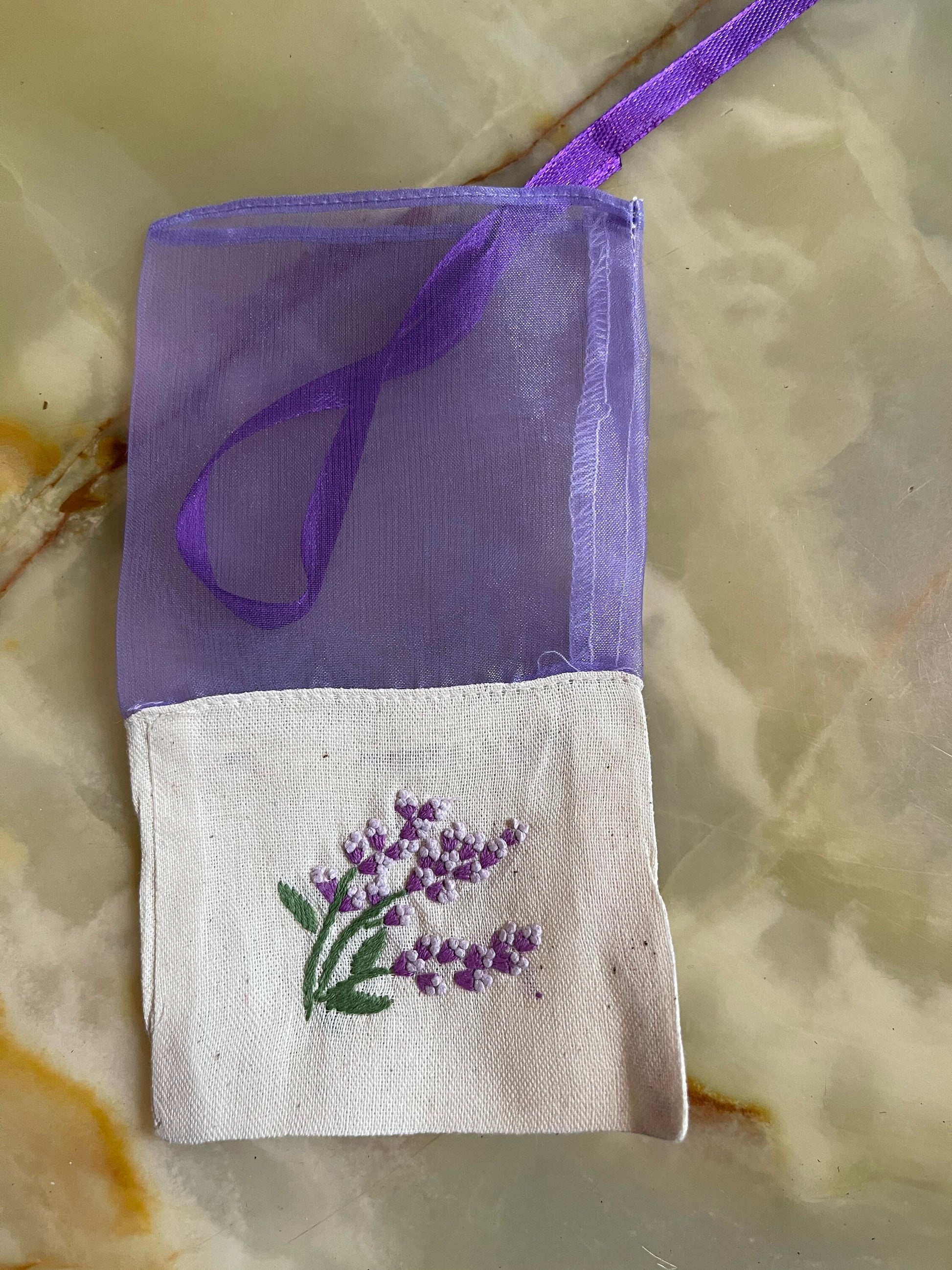 Pack of 10 hand embroidery bag/ DYI for confetti, sachet brode