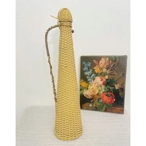 Dame jeanne vintage jaune scoubidou osier 1960s, ancien demijohn scoubidou wicker