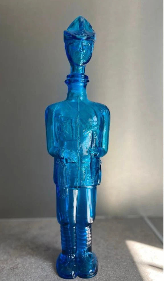 Rare carafe Empoli forme de Jouer de clairon, Vintage Italy Decanter Bottle People Face/Stopper Mid Century Green since 1960s