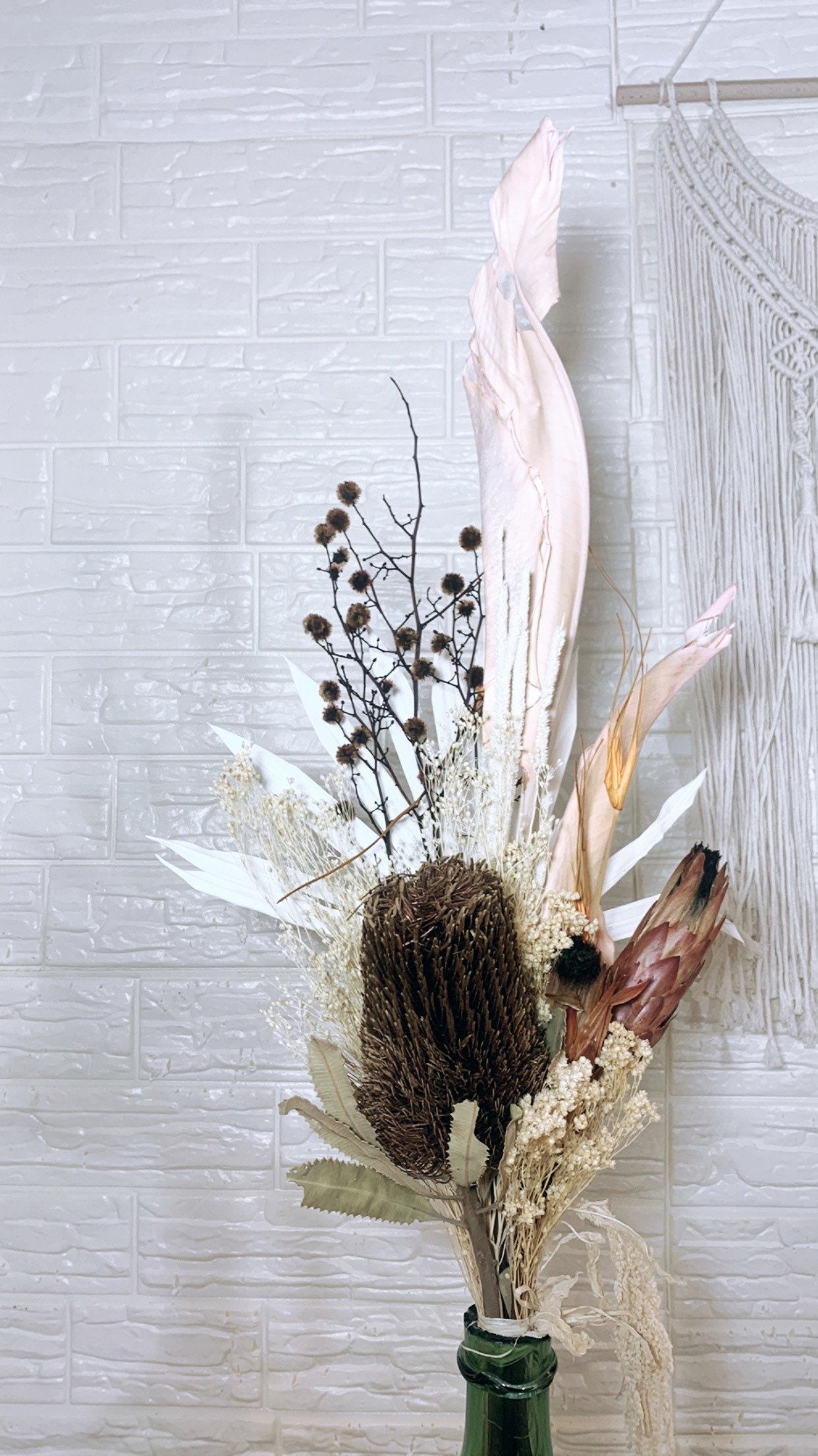 Melbourne composition bunch, exotic bunch, protea, banksia, rustic decoration, home deco