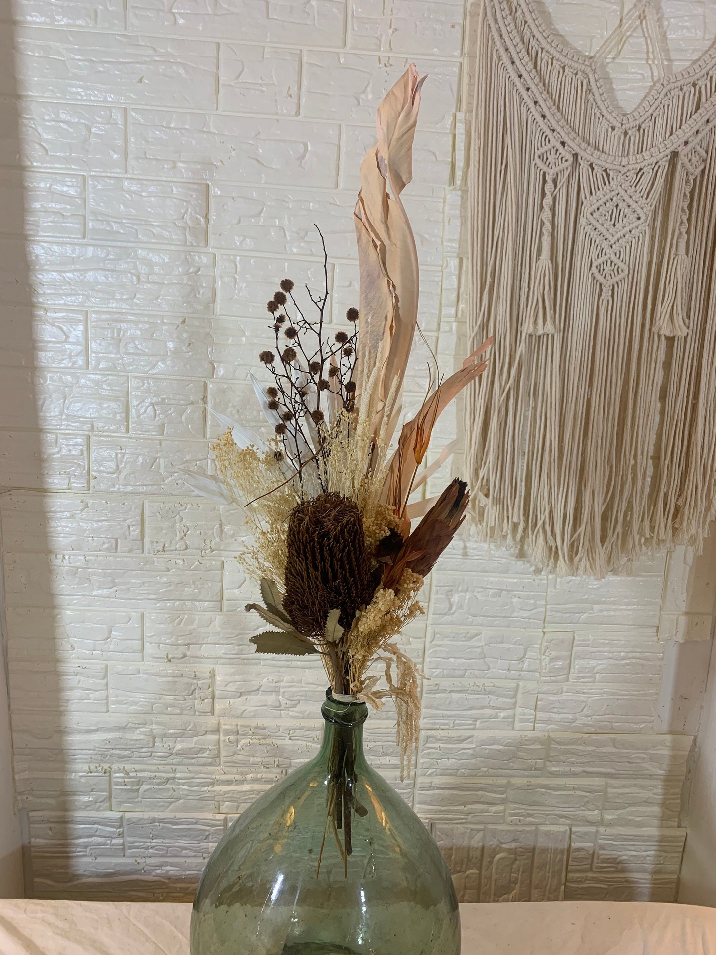 Melbourne composition bunch, exotic bunch, protea, banksia, rustic decoration, home deco