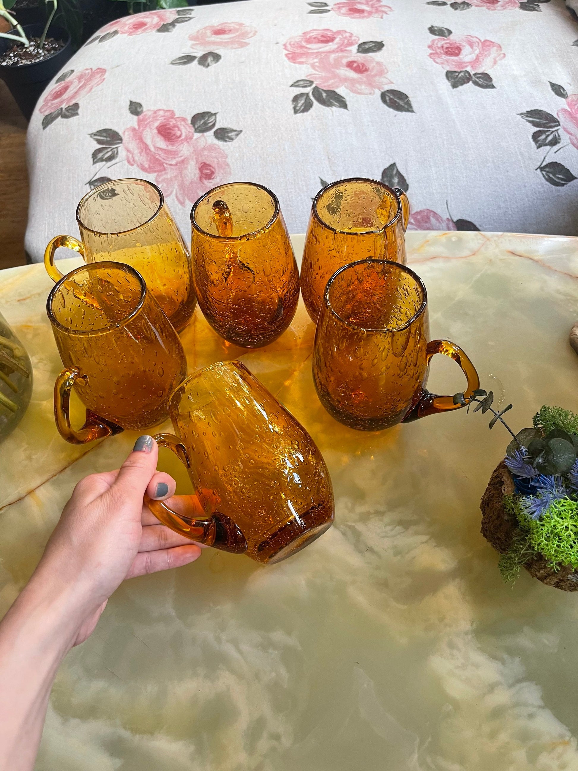 Pack of 5 Ancien BIOT bubbled glassware -bubble blown amber glass - Decorative bubble amber beer chope 50-60s