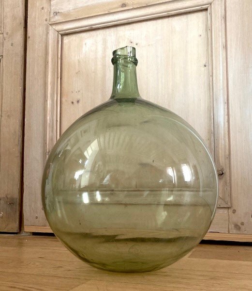 Antique French Dame Jeanne verre soufflé vert 10L- 12L vintage 1960s col sabré, antique demijohn rare form