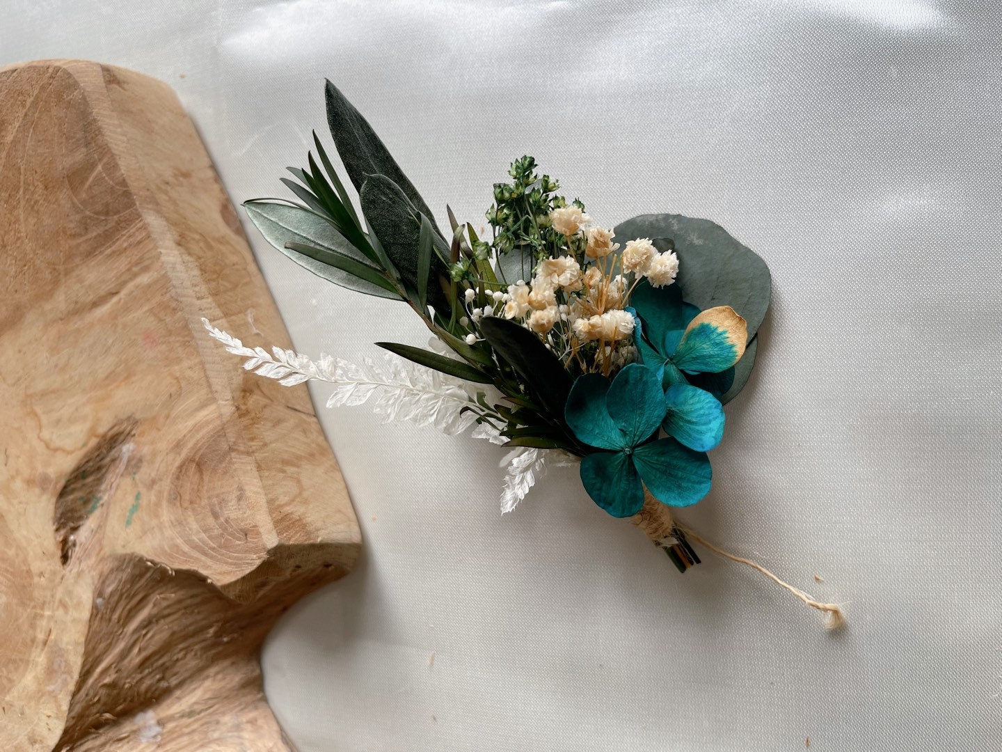 Greenery boutonniere white cream preserved groom accessories, wedding DYI