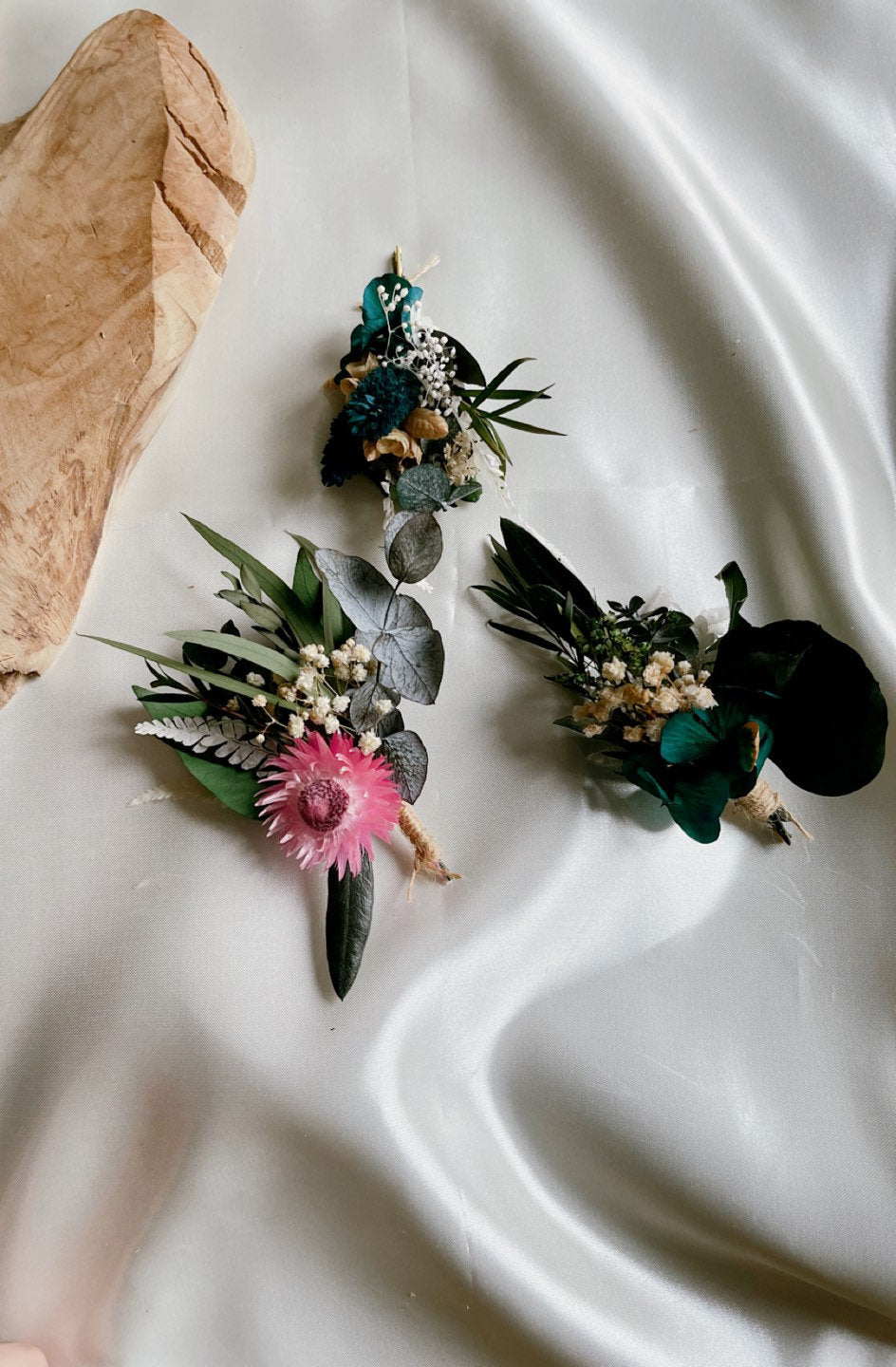 pack of 3 boutonniere Forest green, boutonniere preserved foliage mix dried flower, bridal accessories, wedding DYI
