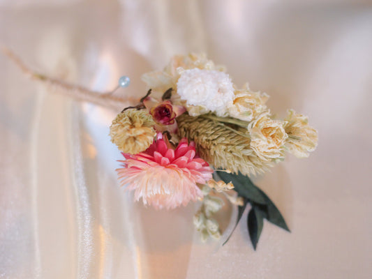 HANA wedding buttonhole for bridal and groom, Boutonniere for wedding in pink color