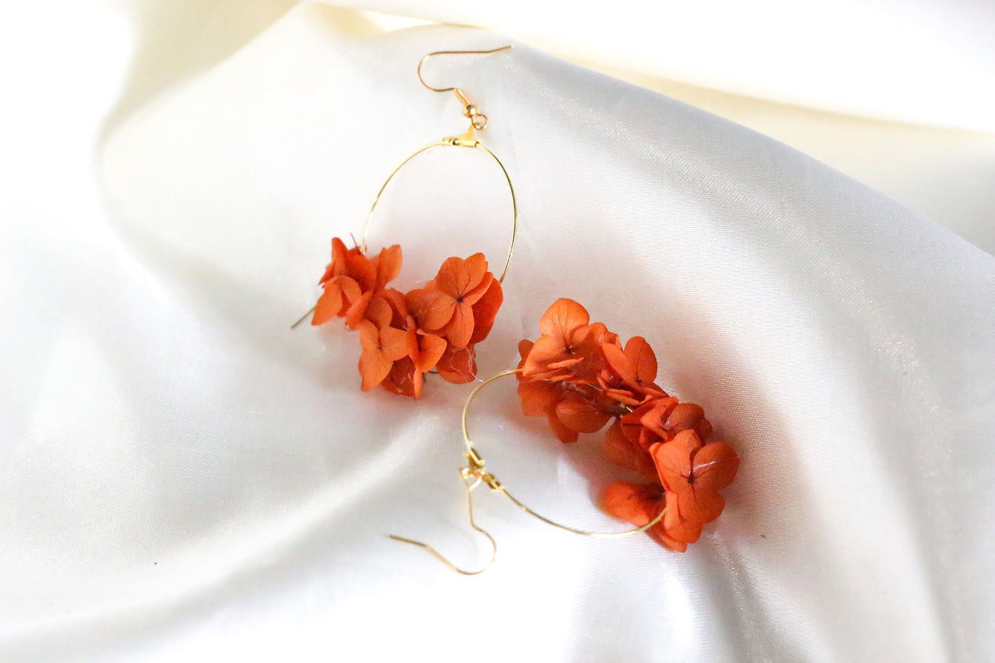 BLAIR Floral Earrings/ Boucles d'oreilles preserved hortensia , bridal accessories, wedding accessories