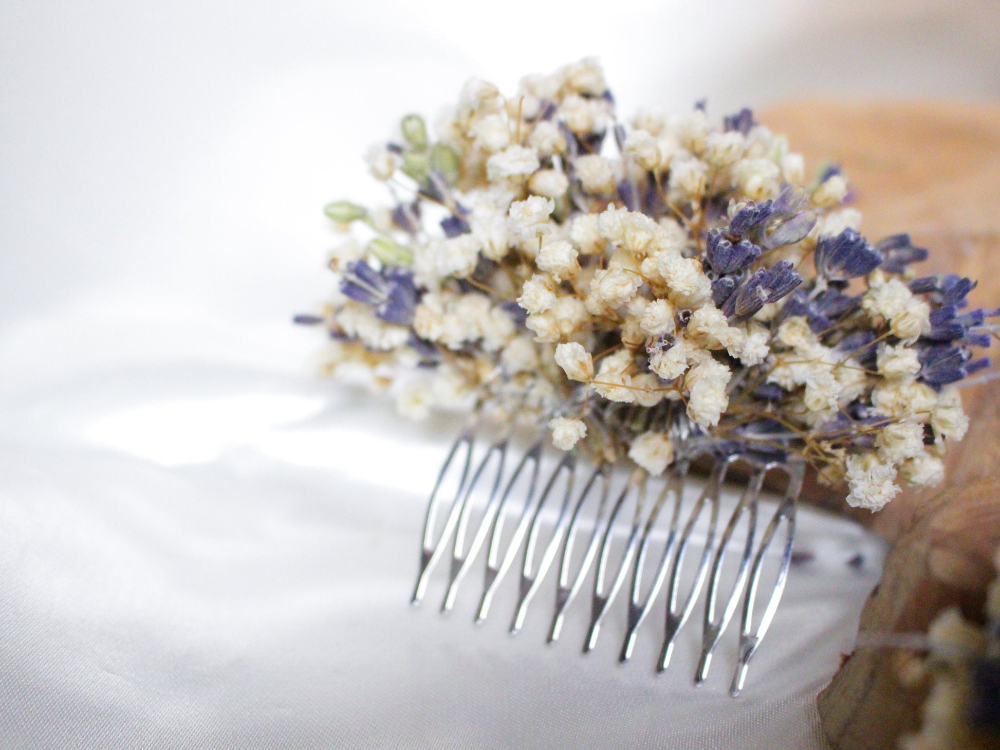 LAVENDER wedding haircomb for bridal, Peigne de mariee en Lavender couleur