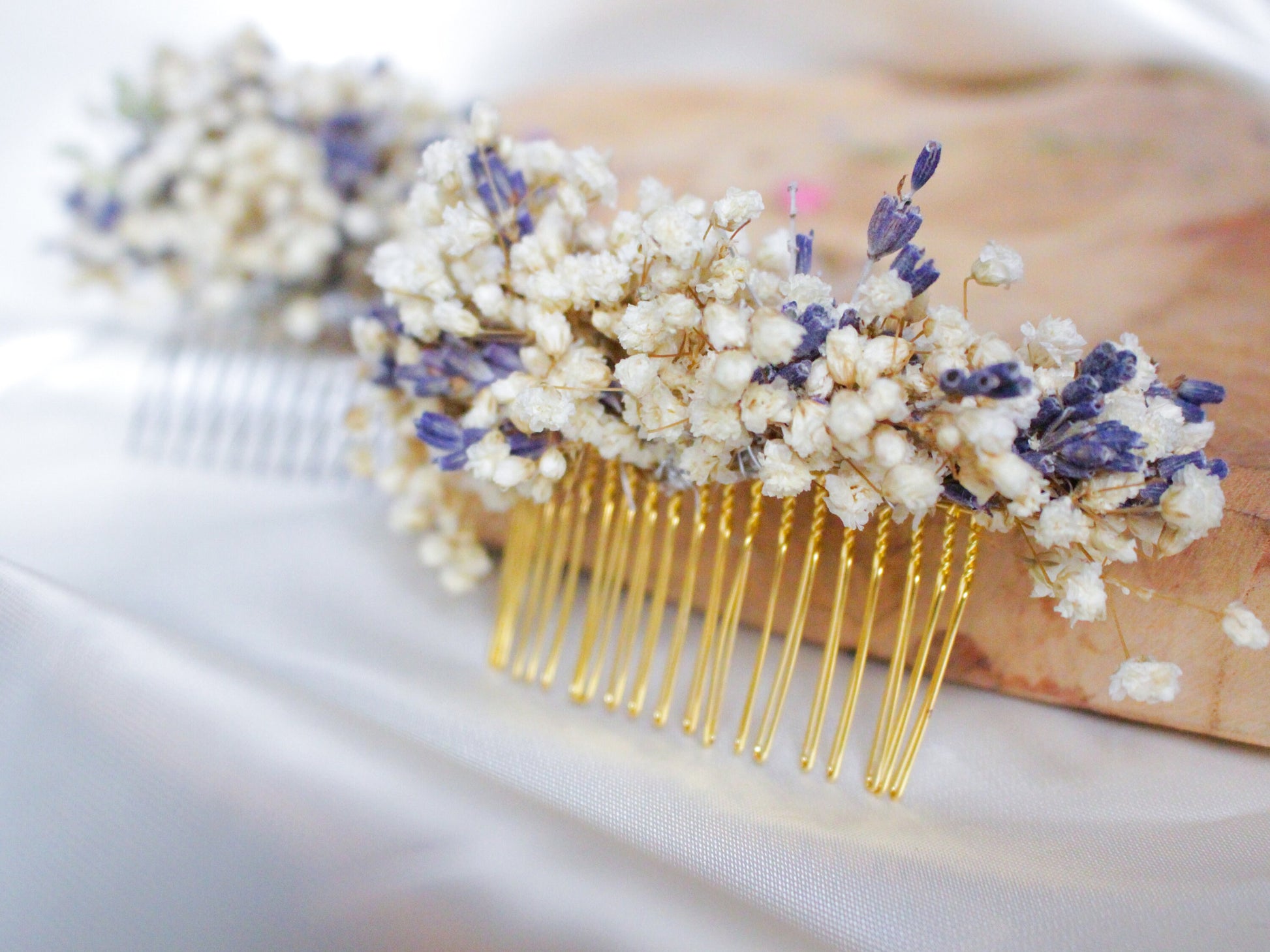 LAVENDER wedding haircomb for bridal, Peigne de mariee en Lavender couleur