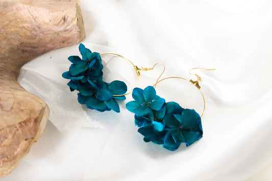 LUNA Floral Earrings/ Boucles d'oreilles preserved hortensia , bridal accessories, wedding accessories